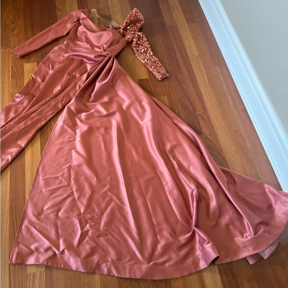 Prom dress size 8 - Picture 16 of 16
